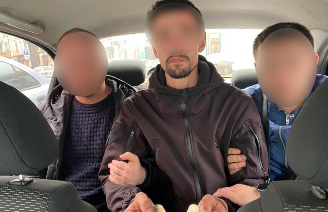 Набрался долгов: в Киевской области таксист убил свою тетю