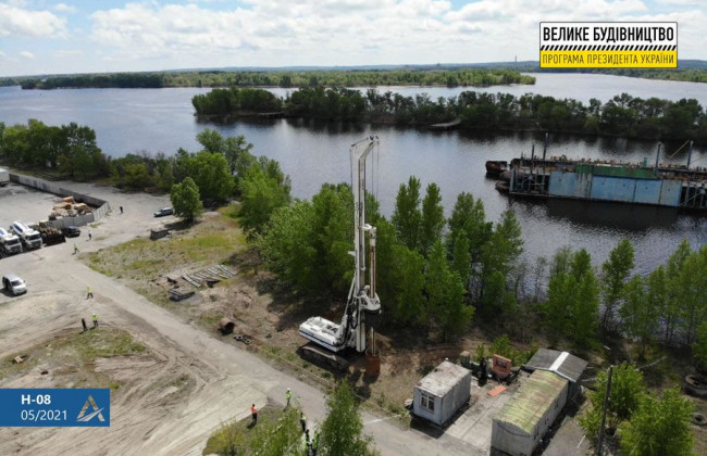 У Кременчуці почалося зведення вантового мосту через Дніпро