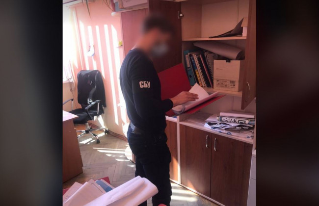 На Дніпропетровщині викрито службовців сільради на розкраданні 43 мільйонів бюджетних коштів