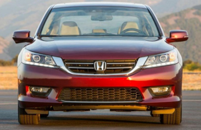 Поворачивает сама по себе: у Honda Accord обнаружили серьезную проблему