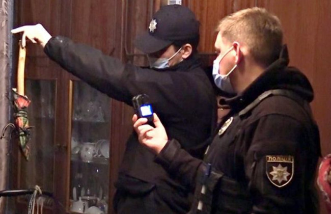 Трагедия в Киеве: мужчина зарезал и расчленил мать, видео