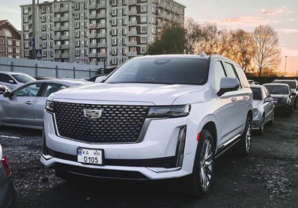 В Украине заметили новейший Cadillac за 4 млн