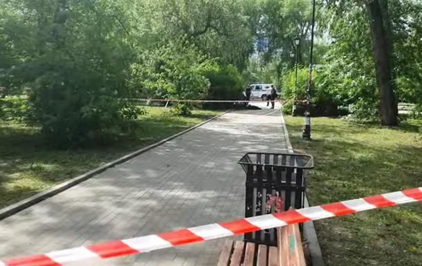 В Екатеринбурге мужчина с ножом набросился на прохожих: есть жертвы