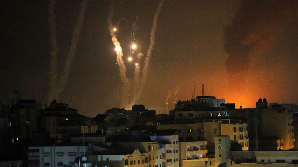 Около 60 ракет выпустили в сторону Израиля из сектора Газа