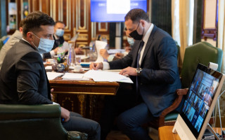 В Україні почали вакцинацію записаних через «Дію»