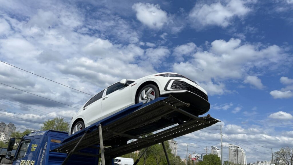 В Украине засветился новейший Volkswagen Golf GTI