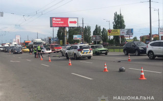 У столиці сталася ДТП за участю двох авто та мопеда