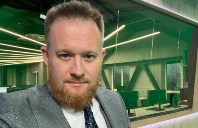 У «Слузі Народу» прокоментували обшуки у будинку Кличка