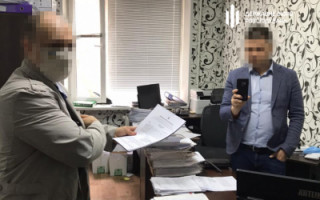 10 млн грн збитків: ДБР повідомило про підозру колишньому прокурору Дніпропетровщини