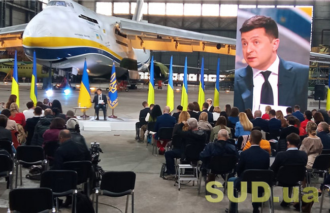 Зеленський заявив про банкрутство Укрзалізниці