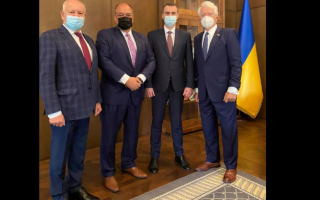 Ляшко анонсировал возможную поставку вакцин от COVID ведущей компанией из США