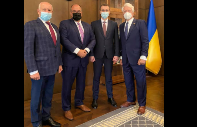 Ляшко анонсировал возможную поставку вакцин от COVID ведущей компанией из США