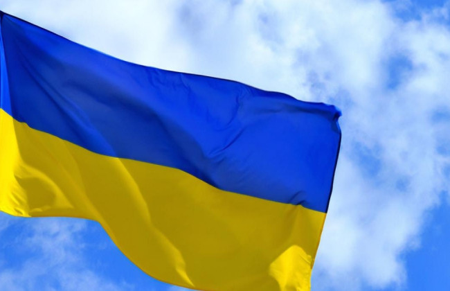 Неизвестный осквернил флаг в центре Киева