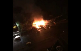 Серьезный пожар в Киеве: горит ресторан, видео
