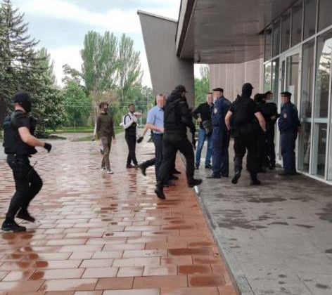 Майже 2 млрд збитків: ДФС проводить обшуки в Криворізькій міській раді