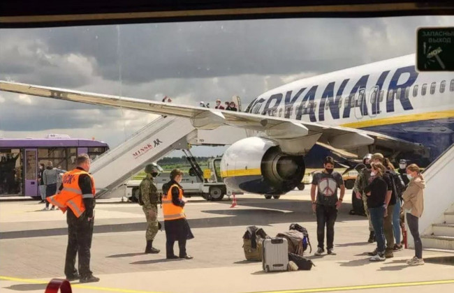 Беларусь «с удивлением» восприняла решение Украины о прекращении авиасообщения и направила в МИД ноту протеста