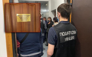 Обшук у Києві: компідприємство підозрюють в ухиленні від сплати податків при будівництві мосту