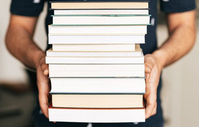 Експертиза до конкурсу та нова форма подачі: МОН змінить підхід до відбору підручників