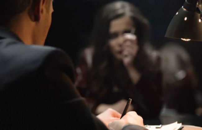 Следователь Госбюро расследований пришел в суд и попытался допросить судью