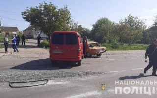В Одесской области микроавтобус влетел в легковушку: травмированы двое детей