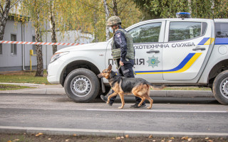 Киянину, який «замінував» Північний міст, повідомлено про підозру