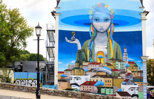 В Киеве «оживили» муралы: видео
