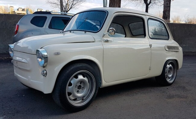 «Горбатый» Запорожец превратили в спорткар с двигателем от Alfa Romeo: фото