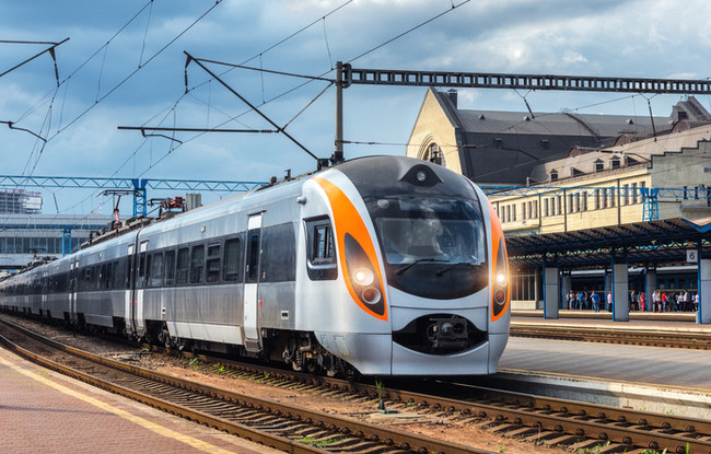 УЗ возобновляет международное сообщение с Австрией и Венгрией