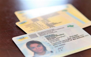 С 1 июня Италия перестала признавать украинские водительские права