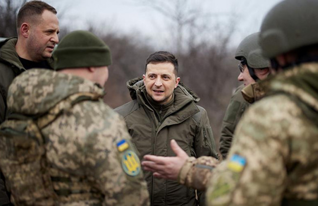 Президент ввел в действие решение СНБО об активизации процесса мирного урегулирования на Донбассе