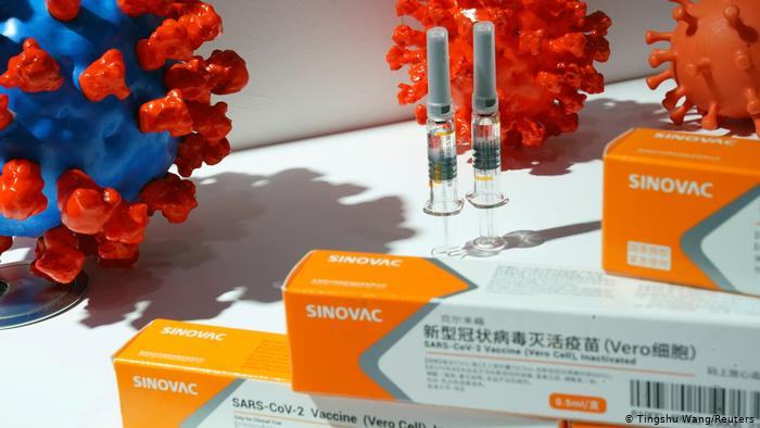 ВОЗ одобрила китайскую вакцину производства Sinovac