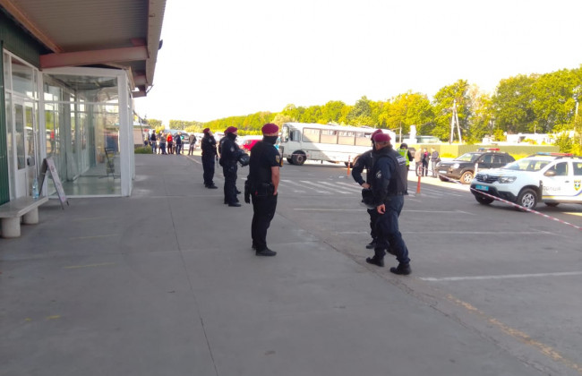 На «Столичниму» ринку працює спецназ: конфлікт виник щодо права власності