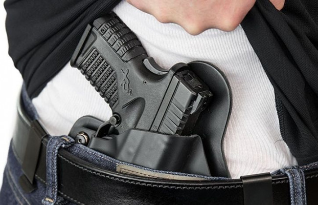 Травматична зброя для адвокатів: законопроект рекомендували прийняти за основу