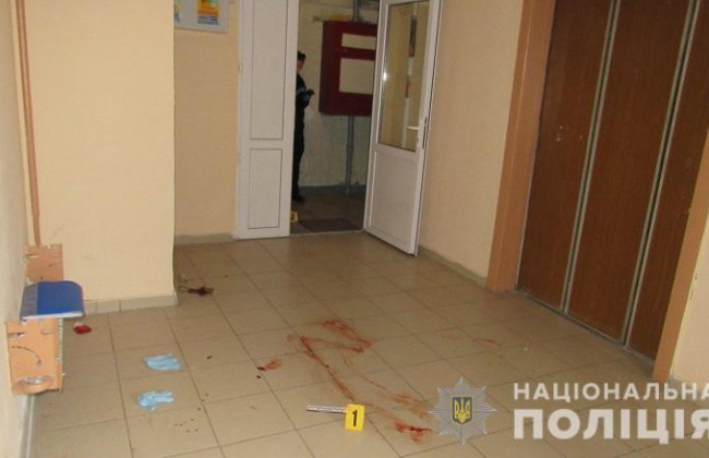 У столиці чоловік ножем поранив співмешканця