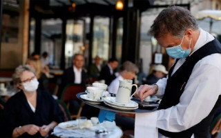 Ирландия смягчает карантин: открыли пабы, рестораны и кинотеатры