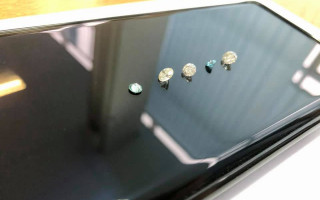 Київські митники вилучили понад півсотні американських кольорових діамантів