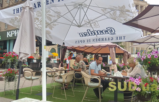 Нічні клуби, кінотеатри і кафе: як працюватимуть заклади в умовах послаблення карантину