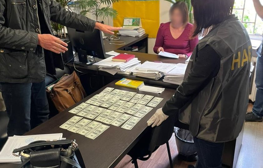 Суддю Дніпропетровської області підозрюють у хабарництві на суму $2,5 тисячі