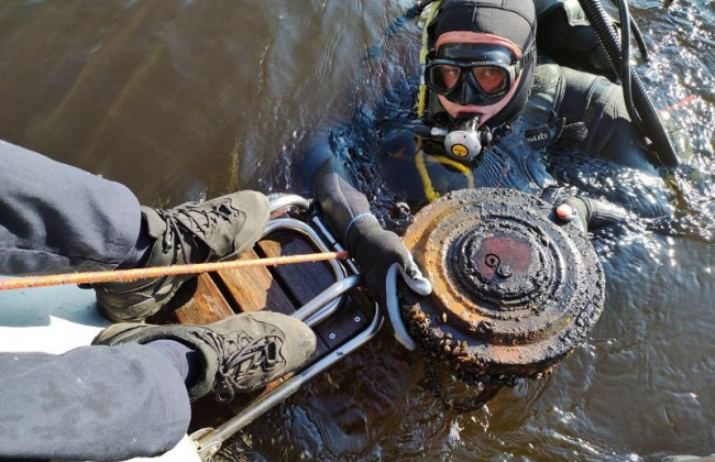 У Гідропарку столиці знешкодили протитанкову міну