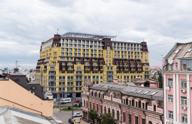 Скандальний «будинок-монстр» на столичному Подолі можуть ввести в експлуатацію