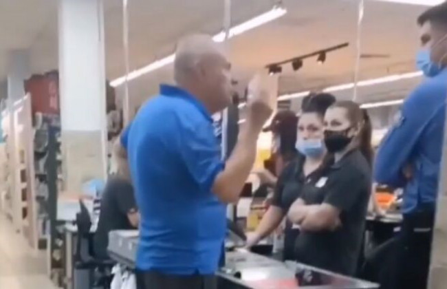 В Запорожье покупатель устроил скандал, потому что не получил 1 копейку сдачи