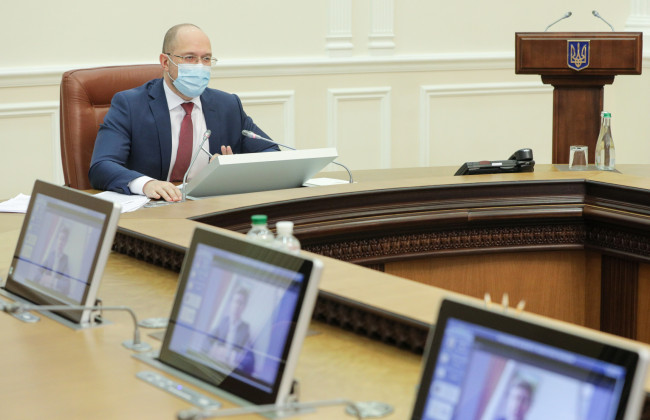 Льготный проезд и снижение лимита на беспошлинный ввоз товаров: Кабмин собрался на заседание