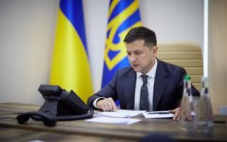 Зеленський зателефонував прем’єр-міністру Канади і ще раз запросив на Кримську платформу