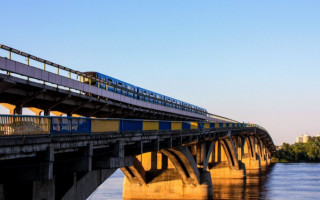 Коли відремонтують столичний міст Метро: відповідь КМДА