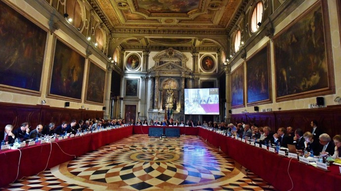За игнорирование Венецианской комиссии предлагается наказывать уголовно