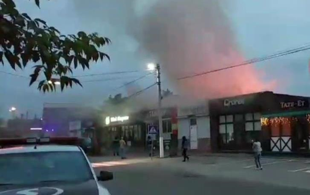 Под Киевом вспыхнул пожар в ресторане «Старый Крым»