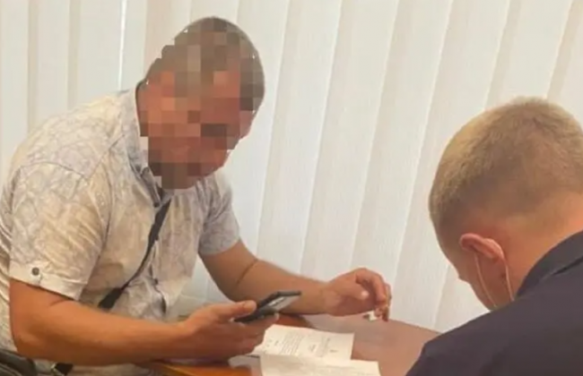 Експрацівника апарату Верховної Ради підозрюють у розтраті 900 тисяч гривень