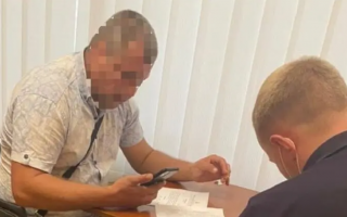 Експрацівника апарату Верховної Ради підозрюють у розтраті 900 тисяч гривень
