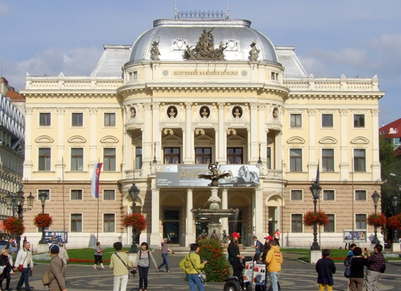 Словакия разрешила беспрепятственный въезд гражданам 46 стран: входит ли Украина