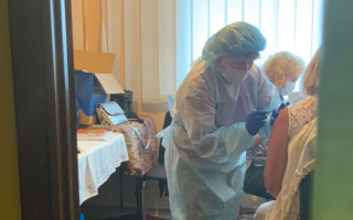 В Україні почали вакцинувати від COVID-19 суддів